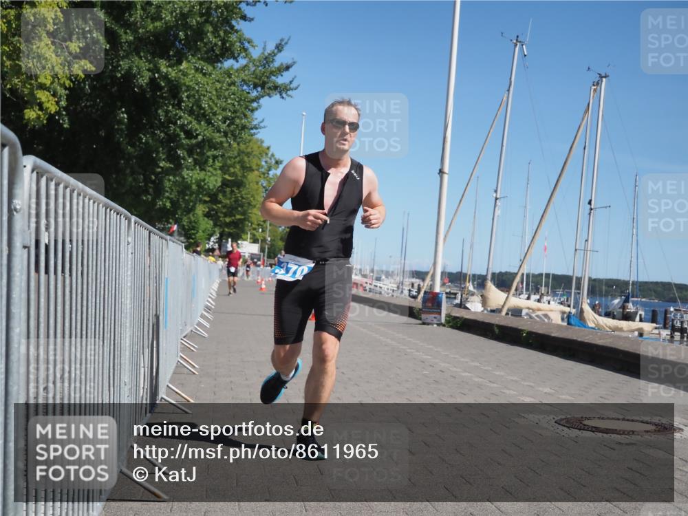 17.08.2025 - KN Förde Triathlon 2025 KatJ http://msf.ph/oto/8611965 17.08.2025 12:12:32 Laufen 329, 370 meine-sportfotos.de
