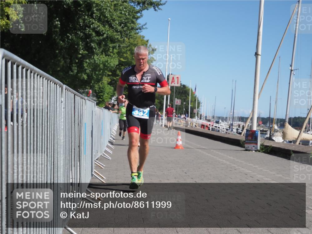 17.08.2025 - KN Förde Triathlon 2025 KatJ http://msf.ph/oto/8611999 17.08.2025 12:12:58 Laufen 330, 332, 634 meine-sportfotos.de