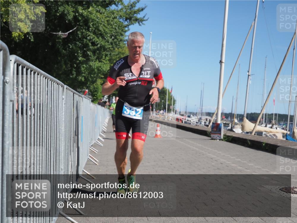 17.08.2025 - KN Förde Triathlon 2025 KatJ http://msf.ph/oto/8612003 17.08.2025 12:12:59 Laufen 330, 332, 634 meine-sportfotos.de
