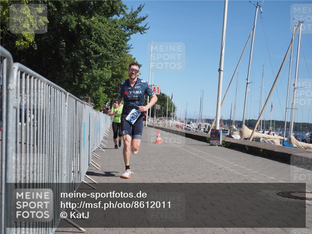 17.08.2025 - KN Förde Triathlon 2025 KatJ http://msf.ph/oto/8612011 17.08.2025 12:13:01 Laufen 330, 332, 634 meine-sportfotos.de
