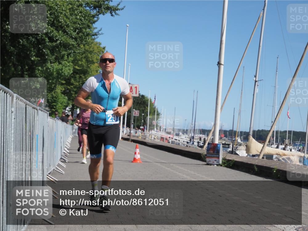 17.08.2025 - KN Förde Triathlon 2025 KatJ http://msf.ph/oto/8612051 17.08.2025 12:13:29 Laufen 293, 297, 365, 618, 639 meine-sportfotos.de