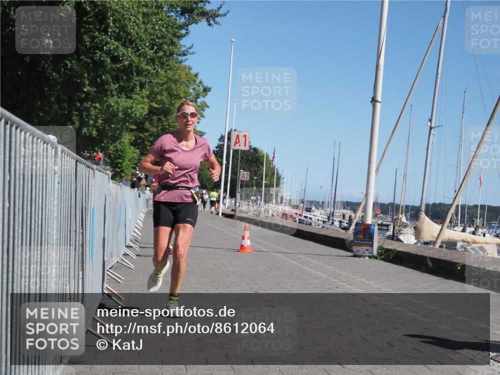 17.08.2025 - KN Förde Triathlon 2025 KatJ http://msf.ph/oto/8612064 17.08.2025 12:13:32 Laufen 293, 297, 618, 639 meine-sportfotos.de