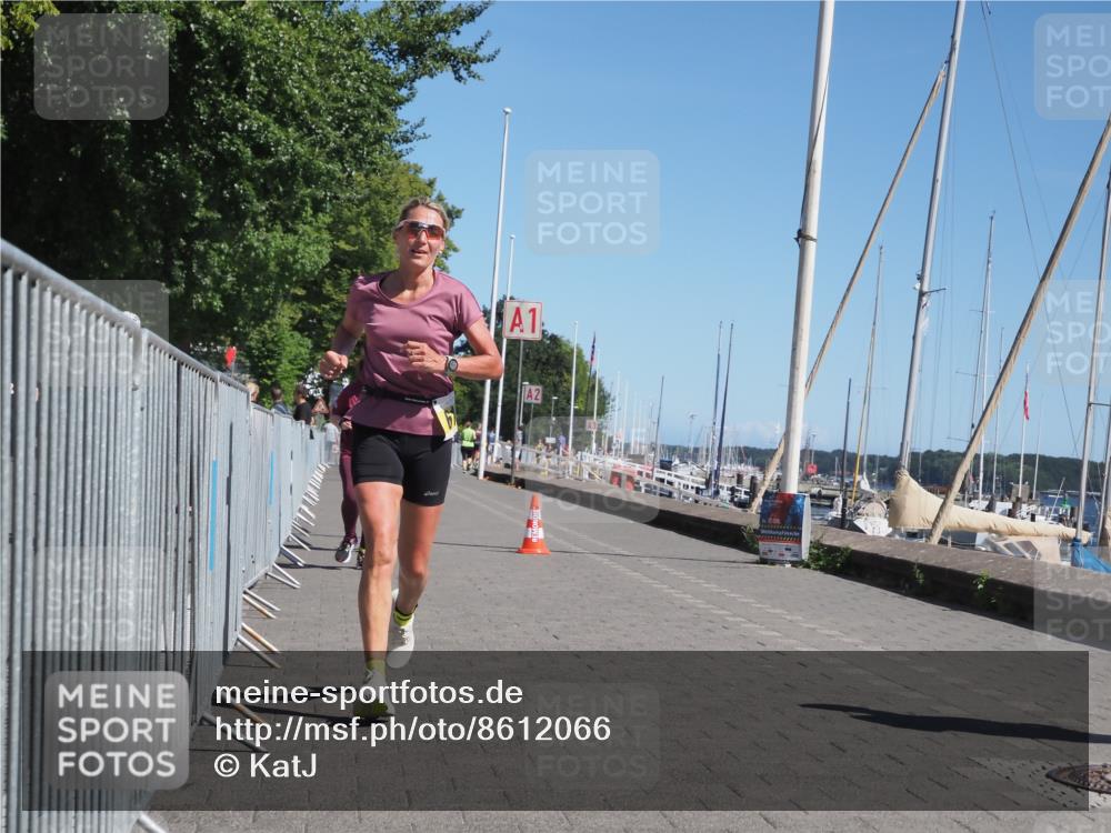 17.08.2025 - KN Förde Triathlon 2025 KatJ http://msf.ph/oto/8612066 17.08.2025 12:13:32 Laufen 293, 297, 618, 639 meine-sportfotos.de