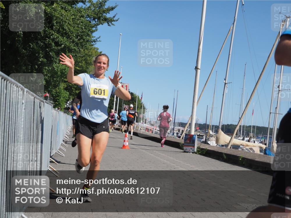 17.08.2025 - KN Förde Triathlon 2025 KatJ http://msf.ph/oto/8612107 17.08.2025 12:13:48 Laufen 291, 325, 360, 364, 601, 607, 624 meine-sportfotos.de