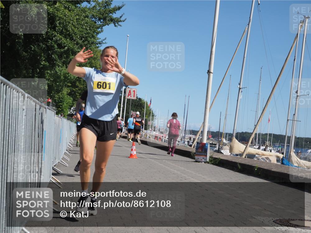 17.08.2025 - KN Förde Triathlon 2025 KatJ http://msf.ph/oto/8612108 17.08.2025 12:13:48 Laufen 291, 325, 360, 364, 601, 607, 624 meine-sportfotos.de