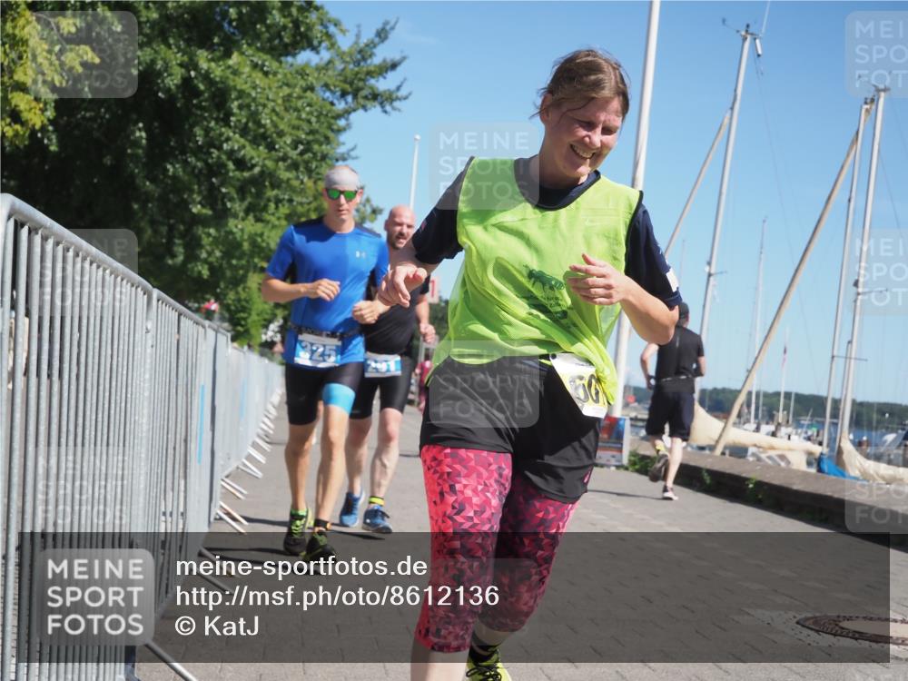 17.08.2025 - KN Förde Triathlon 2025 KatJ http://msf.ph/oto/8612136 17.08.2025 12:13:55 Laufen 291, 325, 339, 364, 607 meine-sportfotos.de