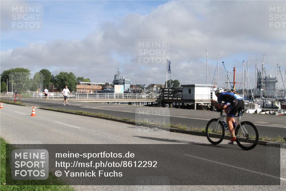 17.08.2025 - KN Förde Triathlon 2025 Yannick Fuchs http://msf.ph/oto/8612292 17.08.2025 09:22:29 Radfahren 104, 127 meine-sportfotos.de