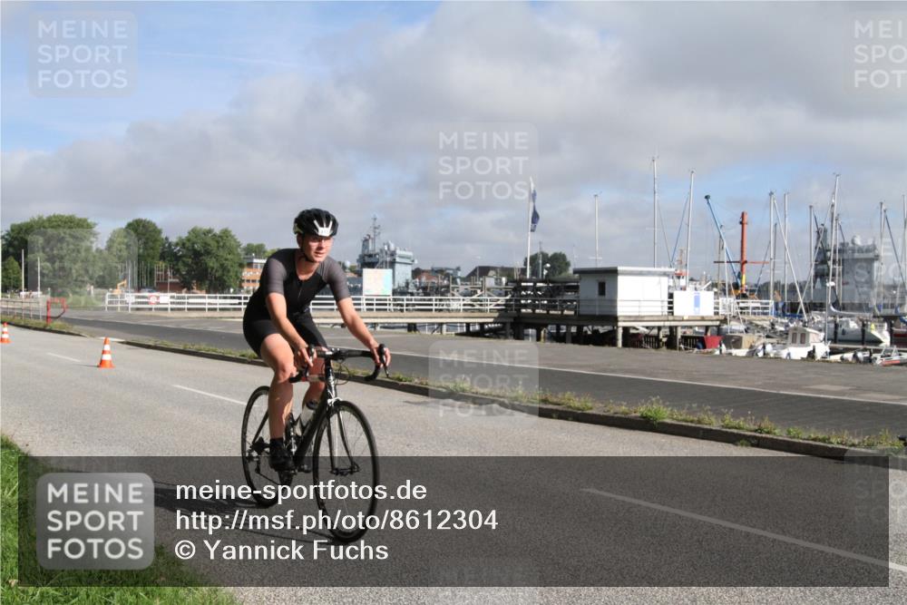 17.08.2025 - KN Förde Triathlon 2025 Yannick Fuchs http://msf.ph/oto/8612304 17.08.2025 09:23:43 Radfahren 147, 152 meine-sportfotos.de