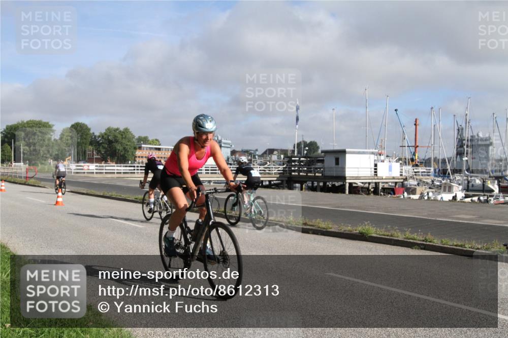 17.08.2025 - KN Förde Triathlon 2025 Yannick Fuchs http://msf.ph/oto/8612313 17.08.2025 09:24:00 Radfahren 104, 135, 140, 142, 145, 146, 151, 164, 168 meine-sportfotos.de