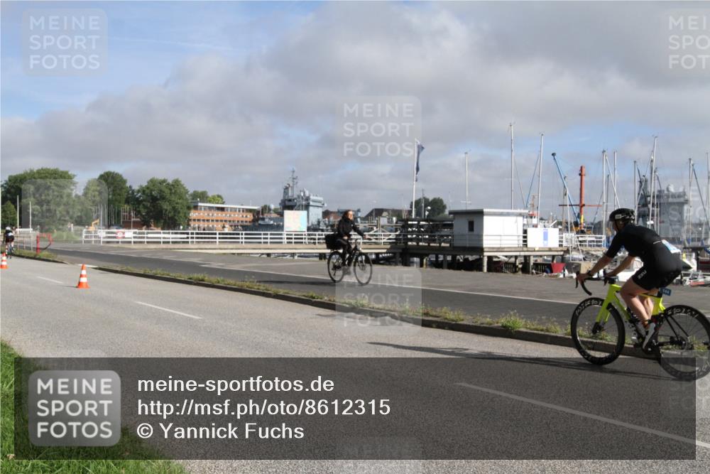 17.08.2025 - KN Förde Triathlon 2025 Yannick Fuchs http://msf.ph/oto/8612315 17.08.2025 09:24:11 Radfahren 144, 159 meine-sportfotos.de