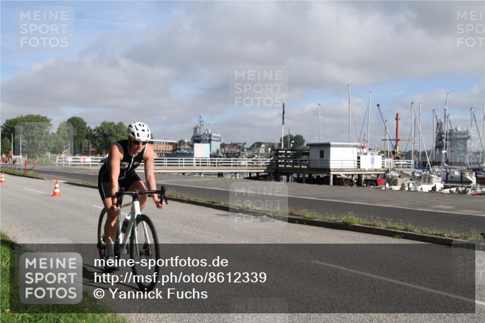 17.08.2025 - KN Förde Triathlon 2025 Yannick Fuchs http://msf.ph/oto/8612339 17.08.2025 09:25:55 Radfahren 105, 140, 144, 159 meine-sportfotos.de