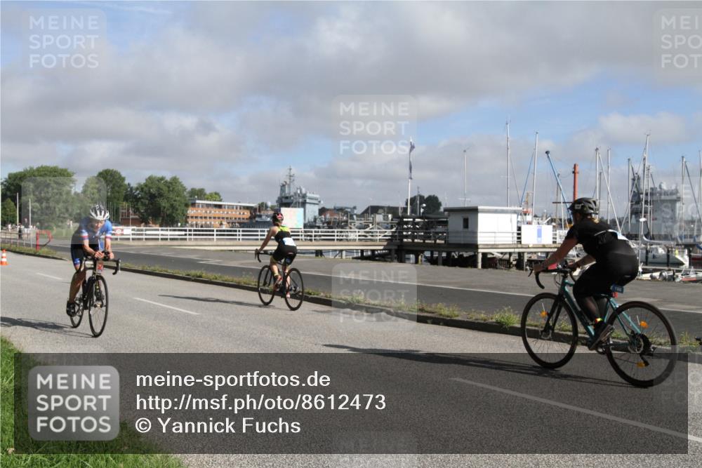 17.08.2025 - KN Förde Triathlon 2025 Yannick Fuchs http://msf.ph/oto/8612473 17.08.2025 09:29:40 Radfahren 108, 110, 179, 196, 205, 211 meine-sportfotos.de