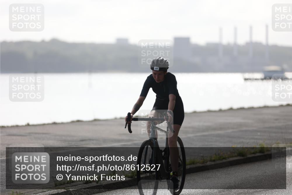 17.08.2025 - KN Förde Triathlon 2025 Yannick Fuchs http://msf.ph/oto/8612527 17.08.2025 10:03:53 Radfahren 131, 210, 207 meine-sportfotos.de