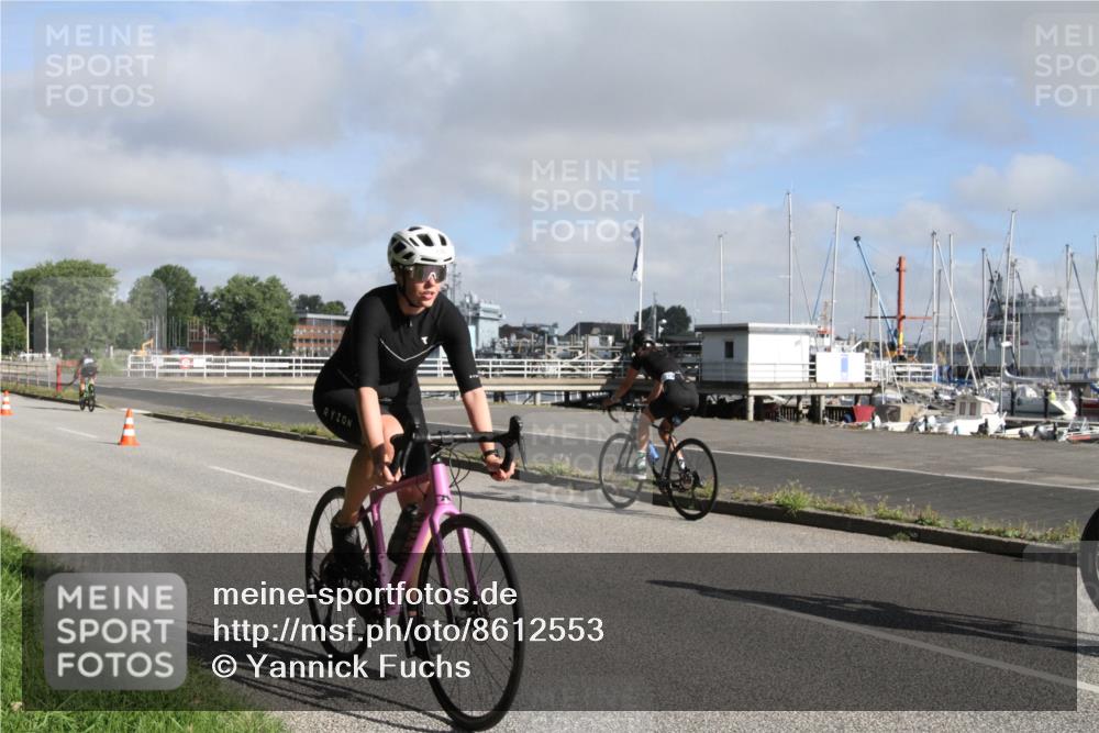 17.08.2025 - KN Förde Triathlon 2025 Yannick Fuchs http://msf.ph/oto/8612553 17.08.2025 09:31:10 Radfahren 102, 107, 125, 126, 188, 198, 200, 216, 218, 219, 221 meine-sportfotos.de