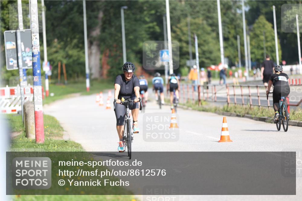 17.08.2025 - KN Förde Triathlon 2025 Yannick Fuchs http://msf.ph/oto/8612576 17.08.2025 10:04:22 Radfahren 182, 184, 188, 111, 196, 218, 224 meine-sportfotos.de