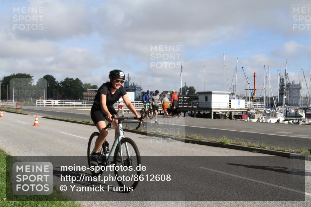 17.08.2025 - KN Förde Triathlon 2025 Yannick Fuchs http://msf.ph/oto/8612608 17.08.2025 09:31:59 Radfahren 234, 244 meine-sportfotos.de