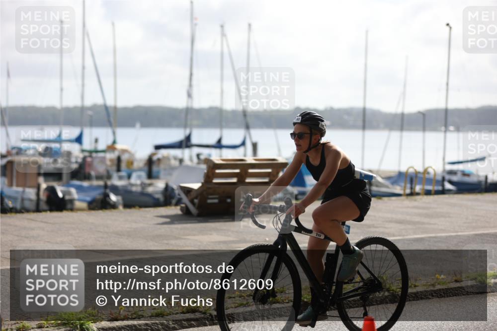 17.08.2025 - KN Förde Triathlon 2025 Yannick Fuchs http://msf.ph/oto/8612609 17.08.2025 10:04:31 Radfahren 176, 182, 184, 188 meine-sportfotos.de