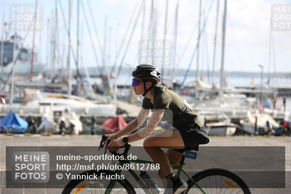 17.08.2025 - KN Förde Triathlon 2025 Yannick Fuchs http://msf.ph/oto/8612788 17.08.2025 10:05:58 Radfahren 111, 131, 174, 196, 211, 218, 234, 207, 210 meine-sportfotos.de