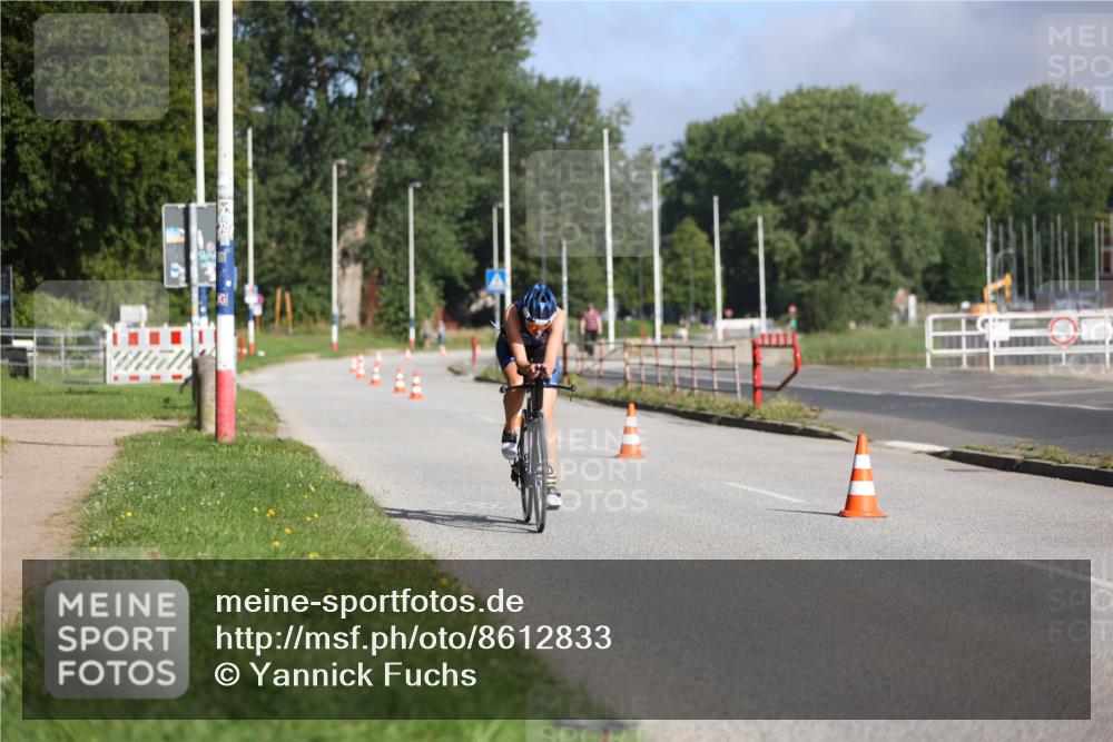17.08.2025 - KN Förde Triathlon 2025 Yannick Fuchs http://msf.ph/oto/8612833 17.08.2025 09:16:21 Radfahren 103, 115, 252 meine-sportfotos.de
