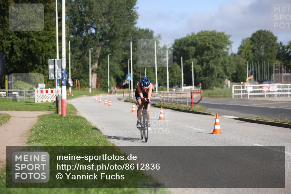 17.08.2025 - KN Förde Triathlon 2025 Yannick Fuchs http://msf.ph/oto/8612836 17.08.2025 09:16:22 Radfahren 103, 115, 253, 252 meine-sportfotos.de
