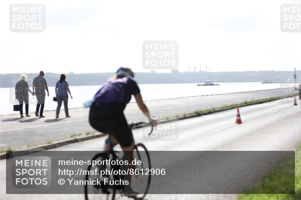 17.08.2025 - KN Förde Triathlon 2025 Yannick Fuchs http://msf.ph/oto/8612906 17.08.2025 10:06:40 Radfahren 170, 176, 208, 170, 182, 212 meine-sportfotos.de