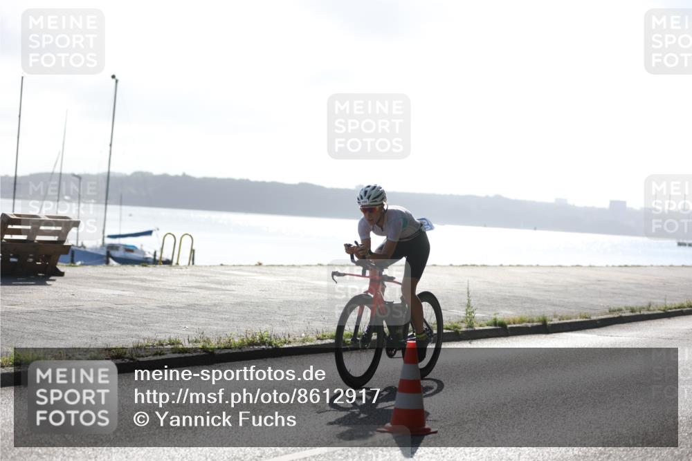 17.08.2025 - KN Förde Triathlon 2025 Yannick Fuchs http://msf.ph/oto/8612917 17.08.2025 09:16:44 Radfahren 105, 121 meine-sportfotos.de