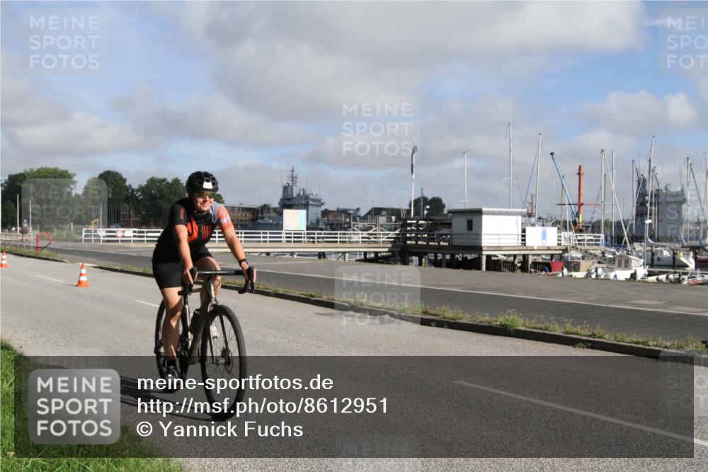 17.08.2025 - KN Förde Triathlon 2025 Yannick Fuchs http://msf.ph/oto/8612951 17.08.2025 09:35:48 Radfahren 135, 140, 142, 231 meine-sportfotos.de