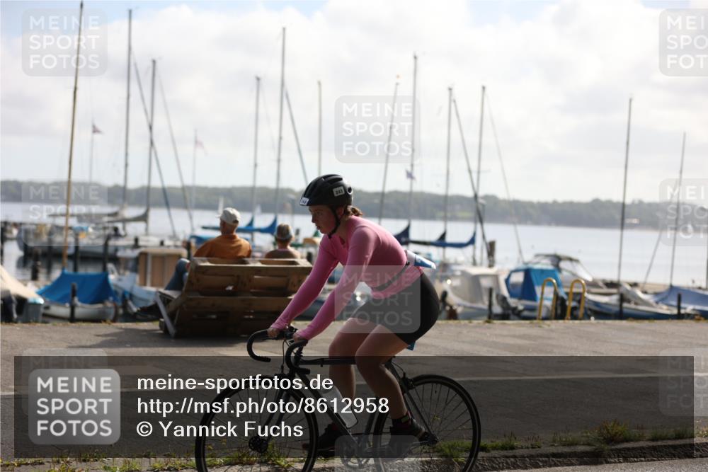 17.08.2025 - KN Förde Triathlon 2025 Yannick Fuchs http://msf.ph/oto/8612958 17.08.2025 10:07:39 Radfahren 195, 201, 235, 243 meine-sportfotos.de