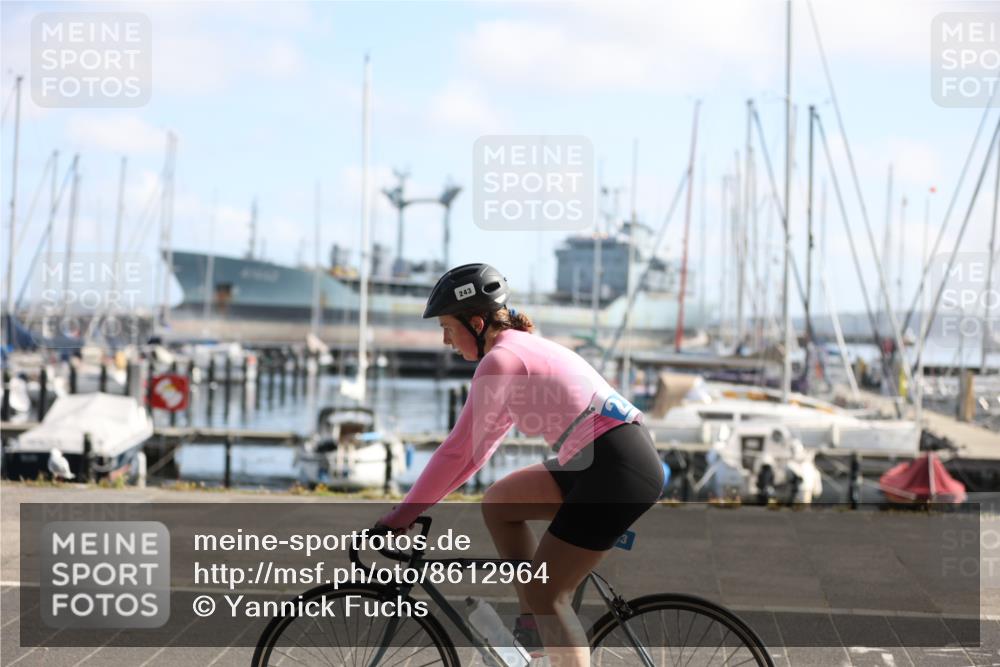 17.08.2025 - KN Förde Triathlon 2025 Yannick Fuchs http://msf.ph/oto/8612964 17.08.2025 10:07:40 Radfahren 195, 201, 235, 243, 235 meine-sportfotos.de