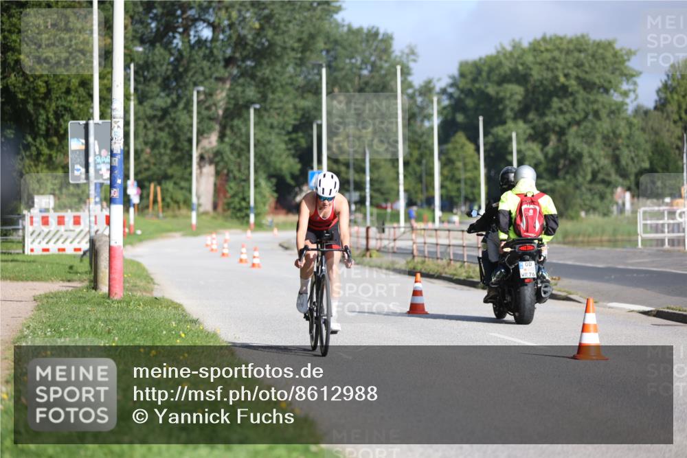 17.08.2025 - KN Förde Triathlon 2025 Yannick Fuchs http://msf.ph/oto/8612988 17.08.2025 09:17:21 Radfahren 101, 108, 109, 113, 106, 110 meine-sportfotos.de
