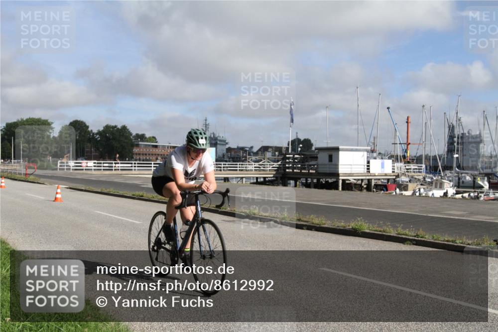 17.08.2025 - KN Förde Triathlon 2025 Yannick Fuchs http://msf.ph/oto/8612992 17.08.2025 09:36:07 Radfahren 105, 139, 159, 253 meine-sportfotos.de