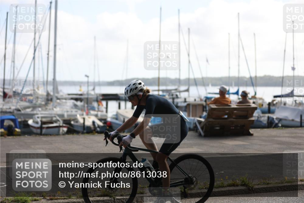 17.08.2025 - KN Förde Triathlon 2025 Yannick Fuchs http://msf.ph/oto/8613038 17.08.2025 10:08:32 Radfahren 190, 212, 199 meine-sportfotos.de