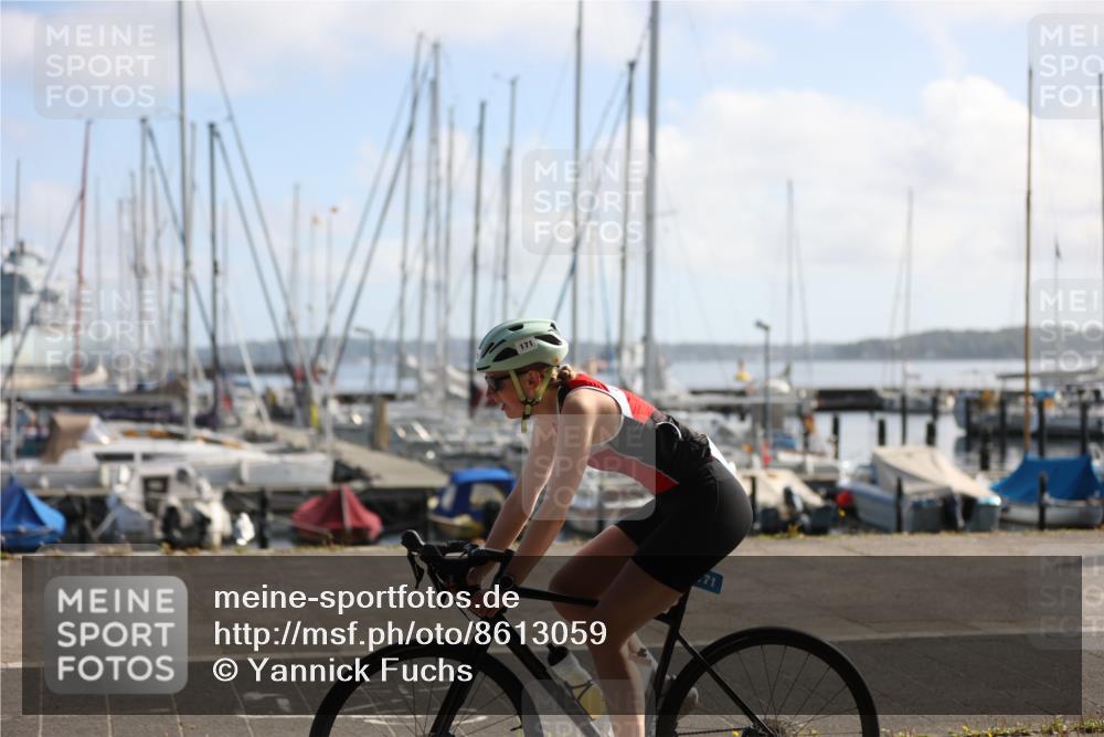 17.08.2025 - KN Förde Triathlon 2025 Yannick Fuchs http://msf.ph/oto/8613059 17.08.2025 10:09:40 Radfahren 171, 195, 201, 235, 243 meine-sportfotos.de