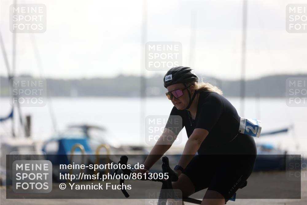 17.08.2025 - KN Förde Triathlon 2025 Yannick Fuchs http://msf.ph/oto/8613095 17.08.2025 10:10:00 Radfahren 245 meine-sportfotos.de