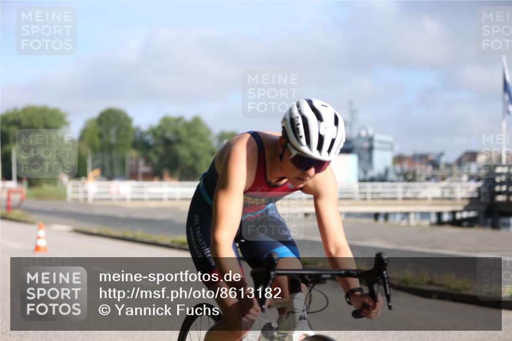17.08.2025 - KN Förde Triathlon 2025 Yannick Fuchs http://msf.ph/oto/8613182 17.08.2025 09:18:23 Radfahren 120, 121, 103 meine-sportfotos.de