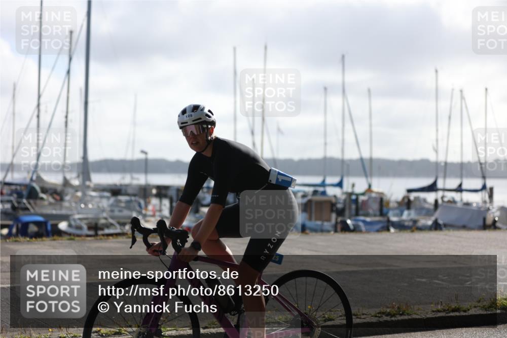 17.08.2025 - KN Förde Triathlon 2025 Yannick Fuchs http://msf.ph/oto/8613250 17.08.2025 09:18:41 Radfahren 125, 117, 157 meine-sportfotos.de