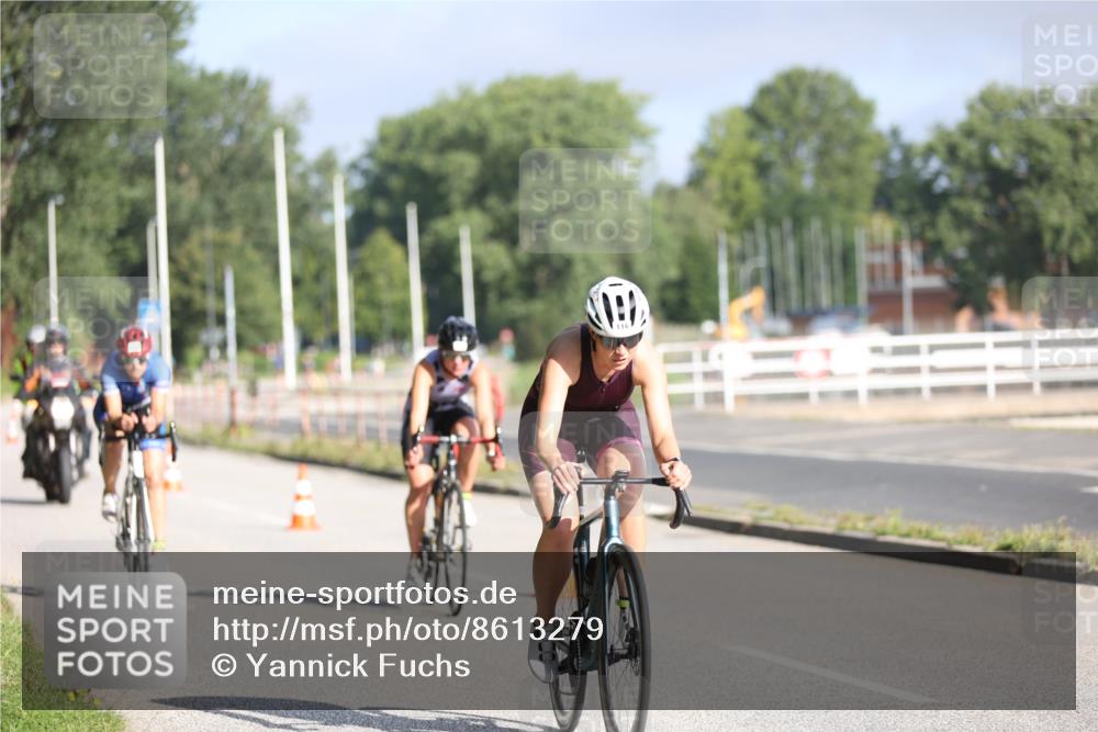 17.08.2025 - KN Förde Triathlon 2025 Yannick Fuchs http://msf.ph/oto/8613279 17.08.2025 09:19:05 Radfahren 108, 109, 113, 116, 110 meine-sportfotos.de