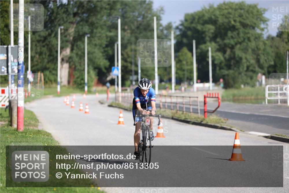 17.08.2025 - KN Förde Triathlon 2025 Yannick Fuchs http://msf.ph/oto/8613305 17.08.2025 09:19:10 Radfahren 108, 109, 110, 113, 116 meine-sportfotos.de