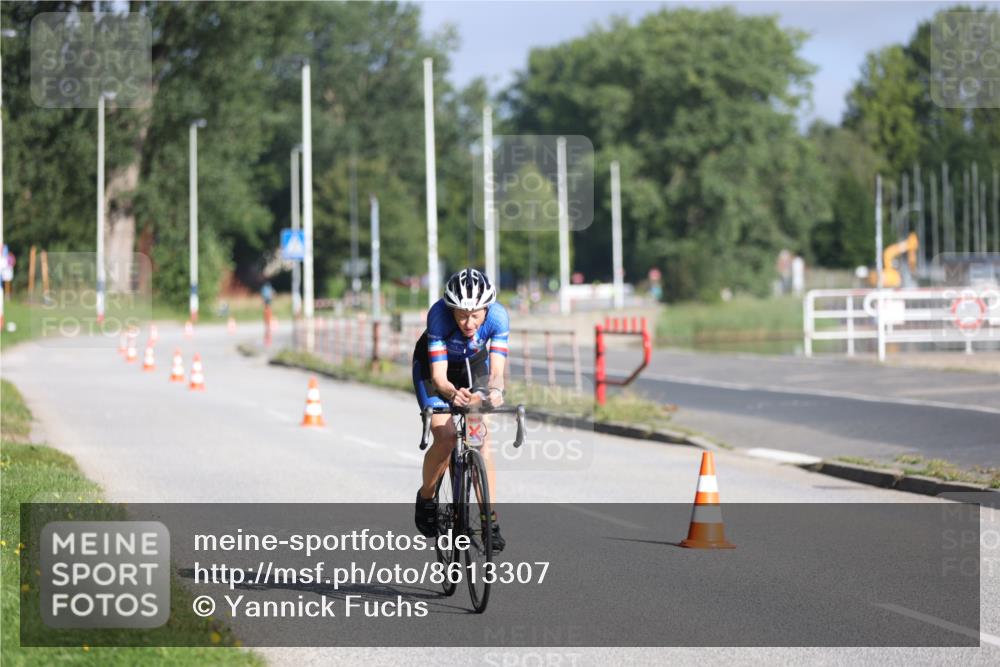 17.08.2025 - KN Förde Triathlon 2025 Yannick Fuchs http://msf.ph/oto/8613307 17.08.2025 09:19:10 Radfahren 108, 109, 110, 113, 116 meine-sportfotos.de