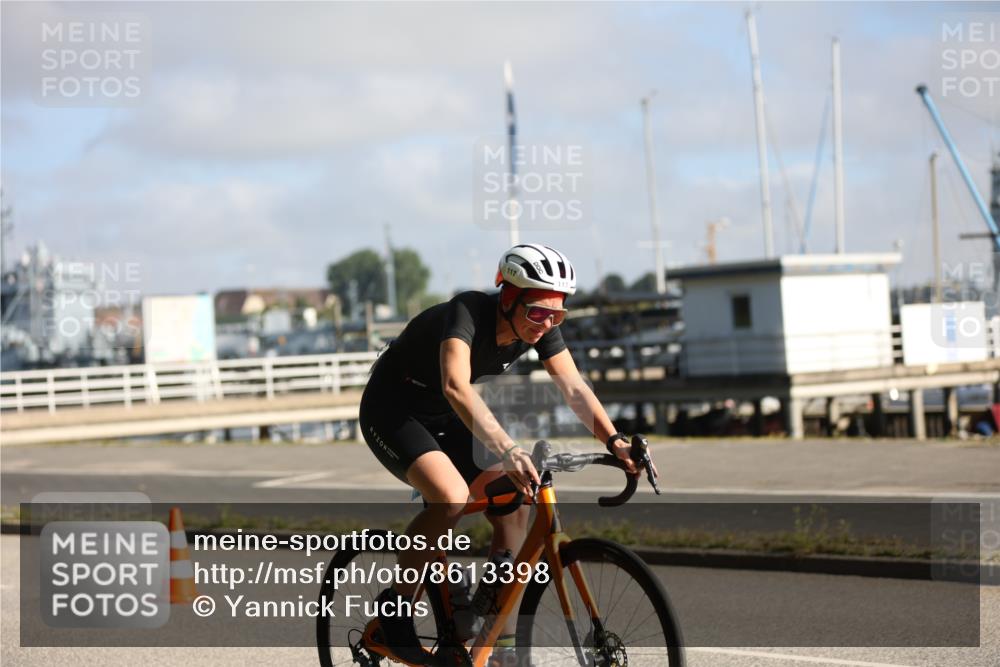 17.08.2025 - KN Förde Triathlon 2025 Yannick Fuchs http://msf.ph/oto/8613398 17.08.2025 09:20:22 Radfahren 117, 125, 126, 157, 198, 157 meine-sportfotos.de