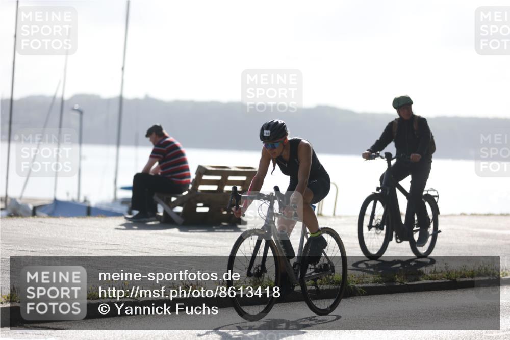 17.08.2025 - KN Förde Triathlon 2025 Yannick Fuchs http://msf.ph/oto/8613418 17.08.2025 09:20:31 Radfahren 120, 126, 127, 198, 117, 125 meine-sportfotos.de