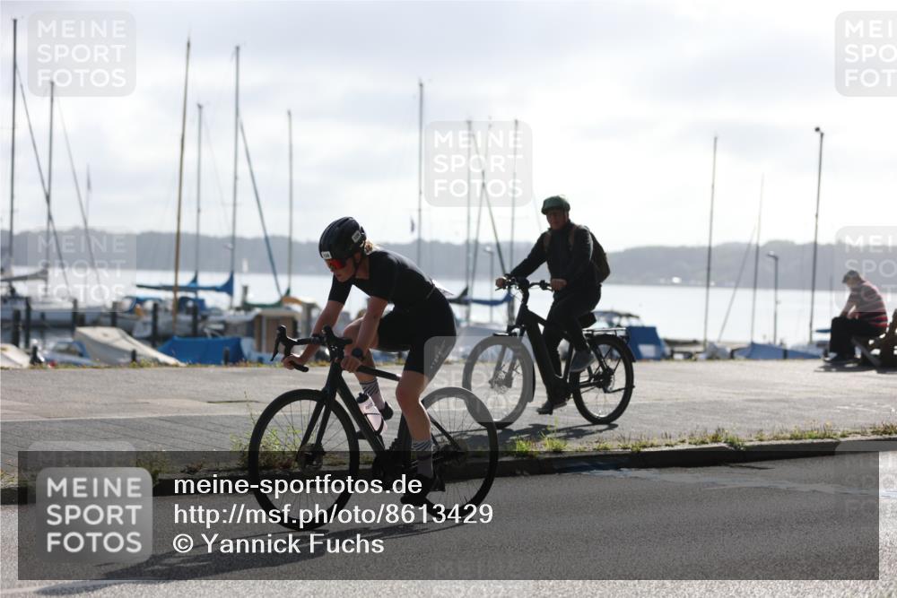 17.08.2025 - KN Förde Triathlon 2025 Yannick Fuchs http://msf.ph/oto/8613429 17.08.2025 09:20:32 Radfahren 120, 126, 127, 198, 125, 198 meine-sportfotos.de