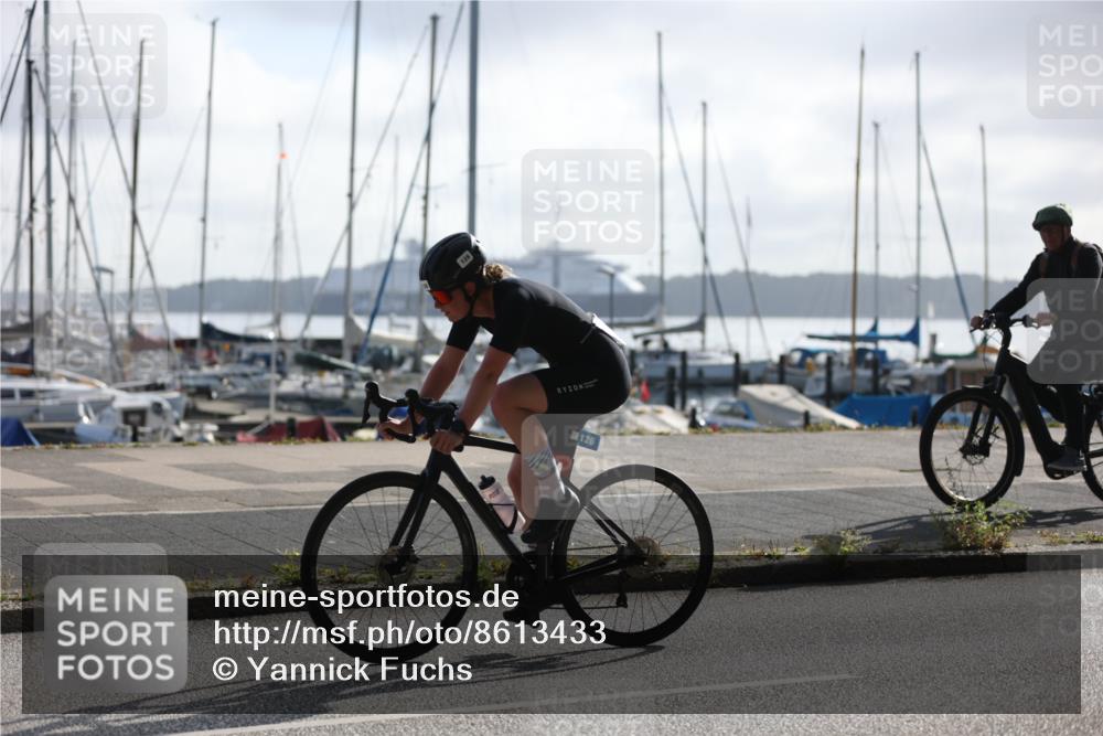 17.08.2025 - KN Förde Triathlon 2025 Yannick Fuchs http://msf.ph/oto/8613433 17.08.2025 09:20:32 Radfahren 120, 126, 127, 198, 125, 198 meine-sportfotos.de