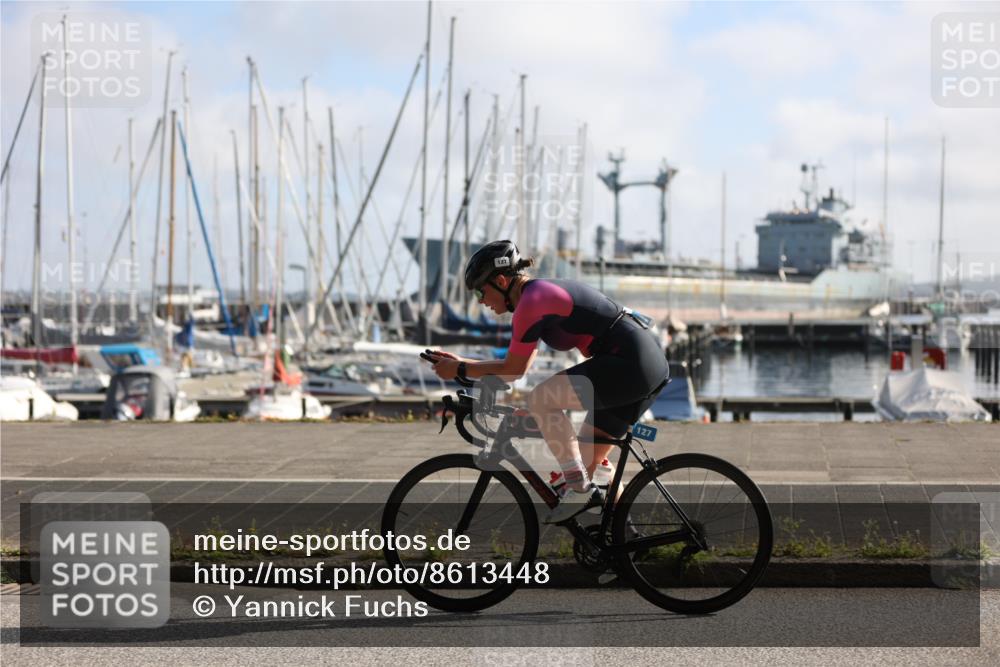 17.08.2025 - KN Förde Triathlon 2025 Yannick Fuchs http://msf.ph/oto/8613448 17.08.2025 09:20:36 Radfahren 120, 148, 120, 126, 127, 198 meine-sportfotos.de