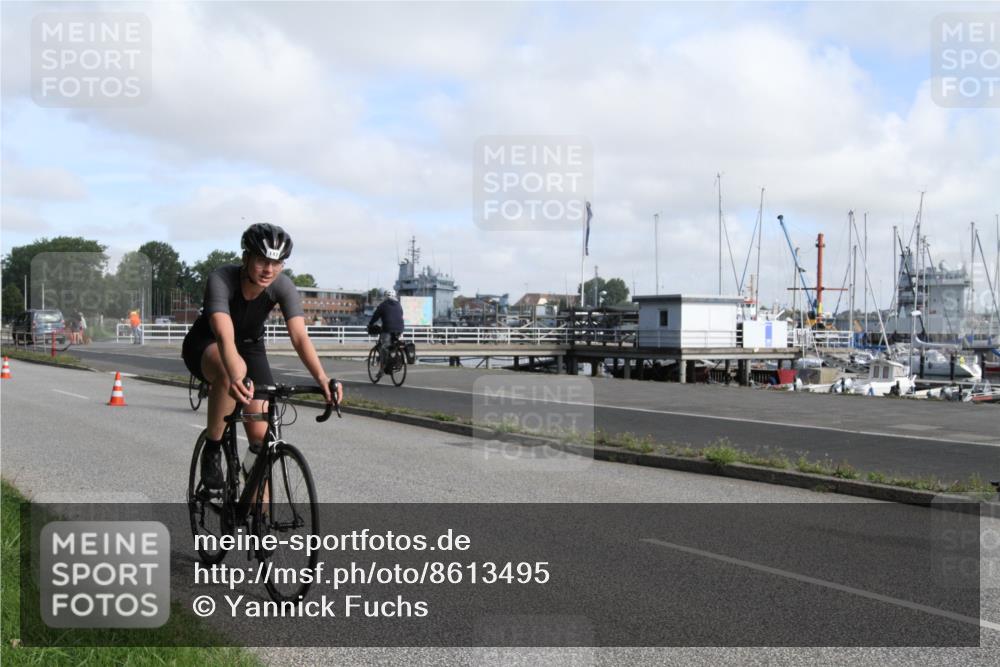 17.08.2025 - KN Förde Triathlon 2025 Yannick Fuchs http://msf.ph/oto/8613495 17.08.2025 09:44:02 Radfahren 111, 122, 127, 145, 146, 147, 148, 151, 162, 208, 215, 218, 242 meine-sportfotos.de
