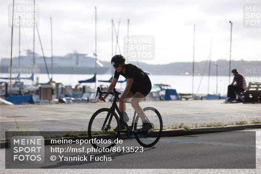 17.08.2025 - KN Förde Triathlon 2025 Yannick Fuchs http://msf.ph/oto/8613523 17.08.2025 09:21:28 Radfahren 130, 133 meine-sportfotos.de