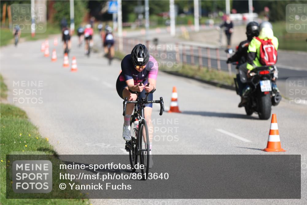 17.08.2025 - KN Förde Triathlon 2025 Yannick Fuchs http://msf.ph/oto/8613640 17.08.2025 09:22:22 Radfahren 104, 127, 126, 198 meine-sportfotos.de