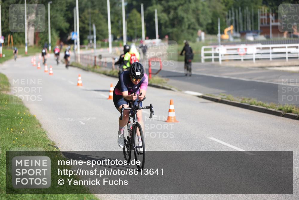17.08.2025 - KN Förde Triathlon 2025 Yannick Fuchs http://msf.ph/oto/8613641 17.08.2025 09:22:22 Radfahren 104, 127, 126, 198 meine-sportfotos.de