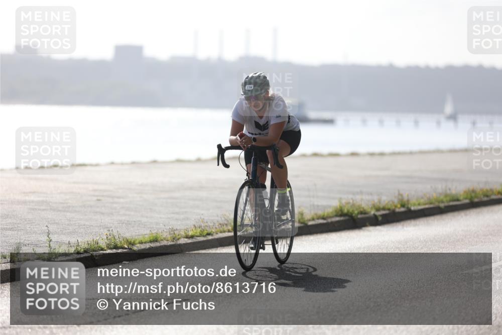 17.08.2025 - KN Förde Triathlon 2025 Yannick Fuchs http://msf.ph/oto/8613716 17.08.2025 09:22:52 Radfahren 139, 143 meine-sportfotos.de