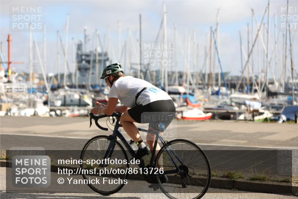 17.08.2025 - KN Förde Triathlon 2025 Yannick Fuchs http://msf.ph/oto/8613726 17.08.2025 09:22:55 Radfahren 133, 139 meine-sportfotos.de